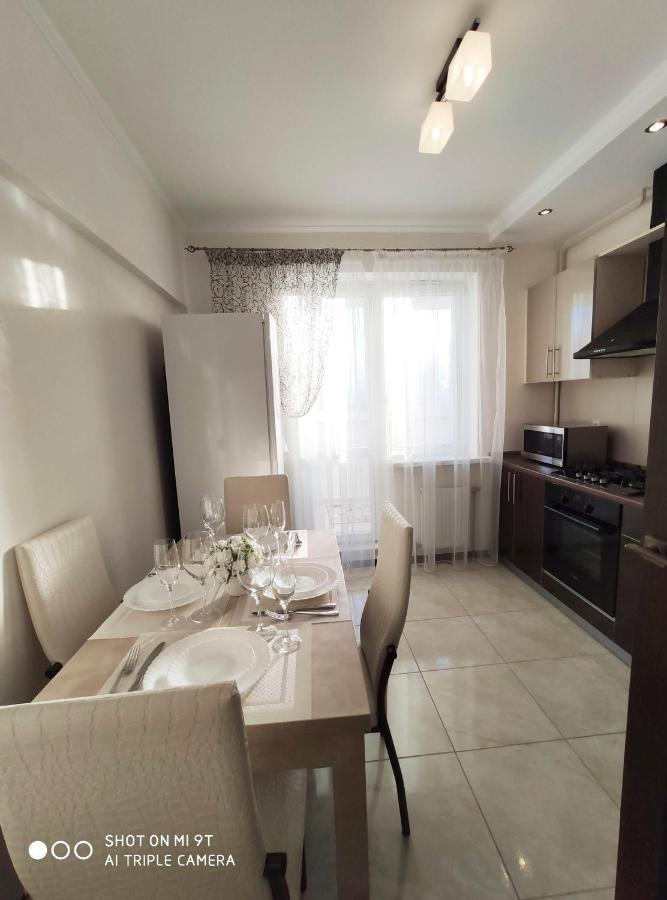 Comfort Apartments - Bright Family Suite Grodno Eksteriør bilde